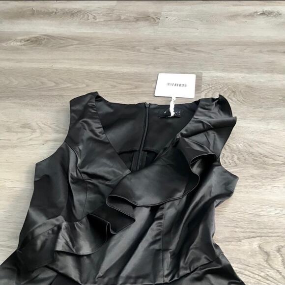 Sleeveless Black dress - Picture 4 of 6